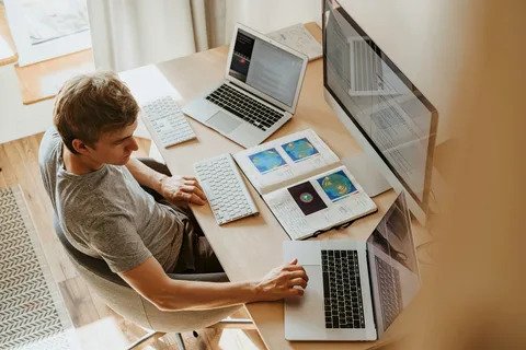 How to Make Money Online with Tech Skills No Experience Needed 2025